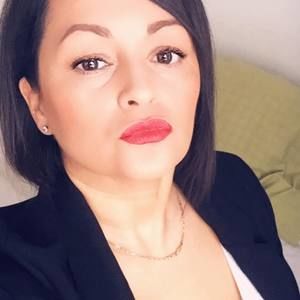 Meet your Posher, Analia